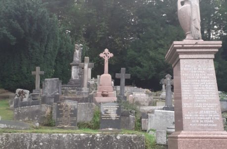Oystermouth Cemetery walk